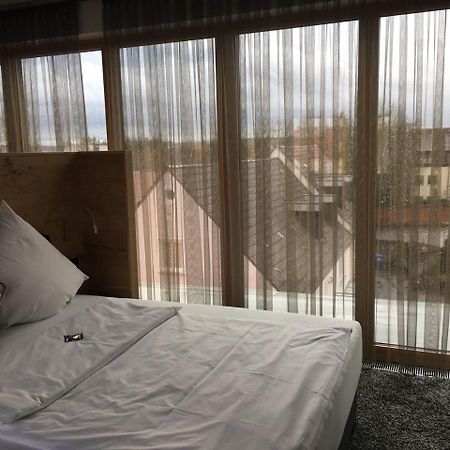 Hotel Zum Hirsch Wertingen Eksteriør bilde