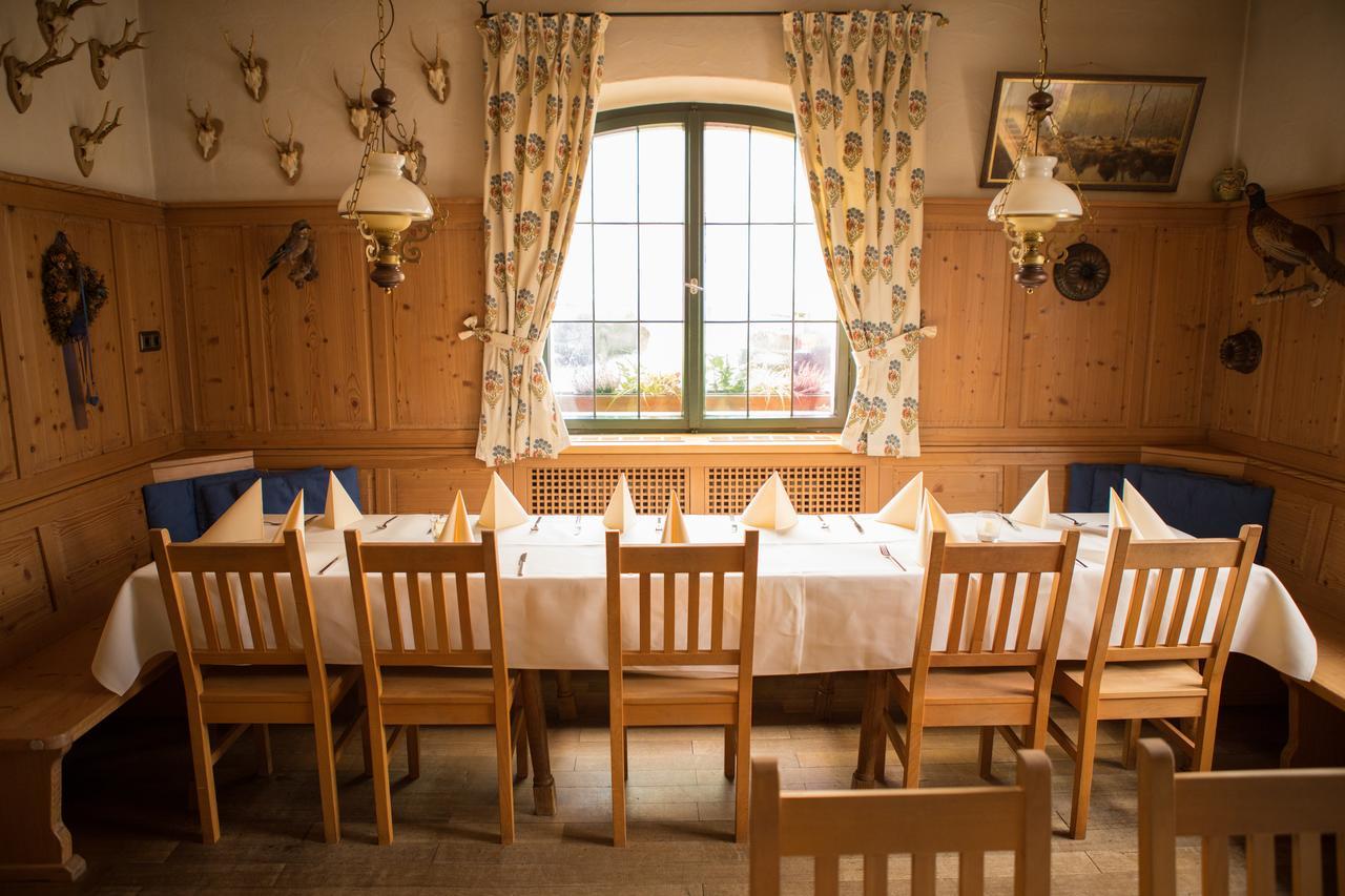 Hotel Zum Hirsch Wertingen Eksteriør bilde