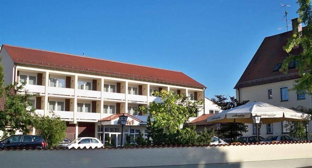 Hotel Zum Hirsch Wertingen Eksteriør bilde
